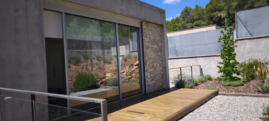 Construcció habitatge unifamiliar amb piscina, Castellar del Vallès (4)